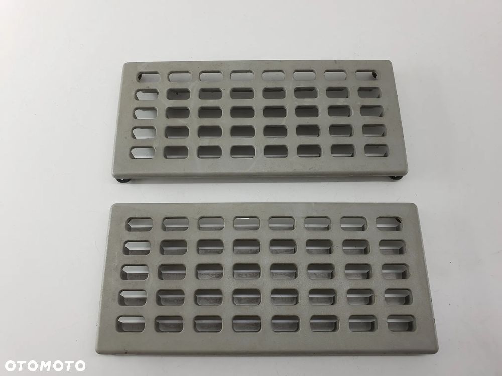 KRATKA WENTYLACYJNA  IVECO EUROCARGO - 8