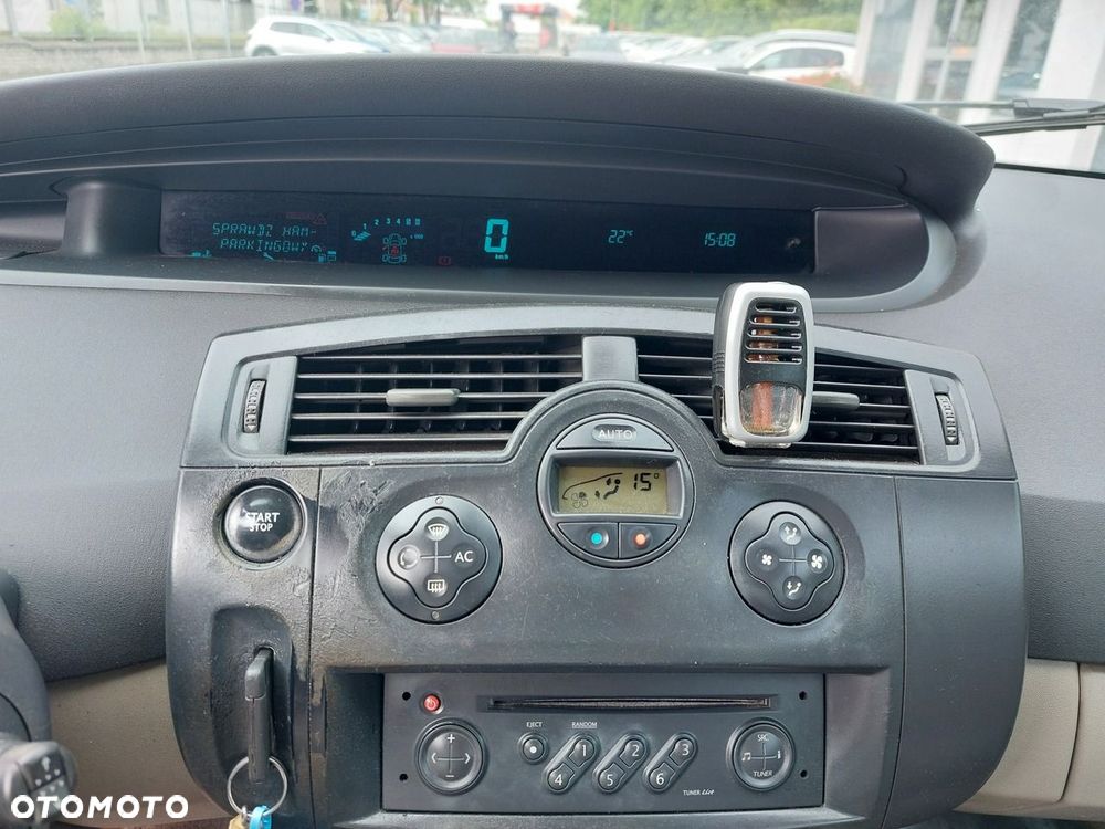 Renault Grand Scenic - 18