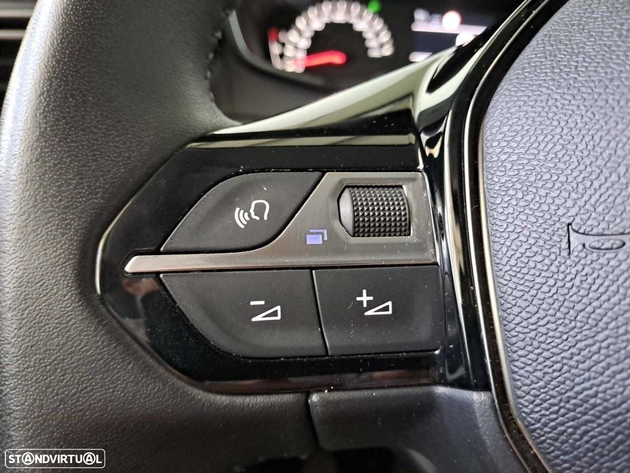 Peugeot 208 1.2 PureTech Active - 16