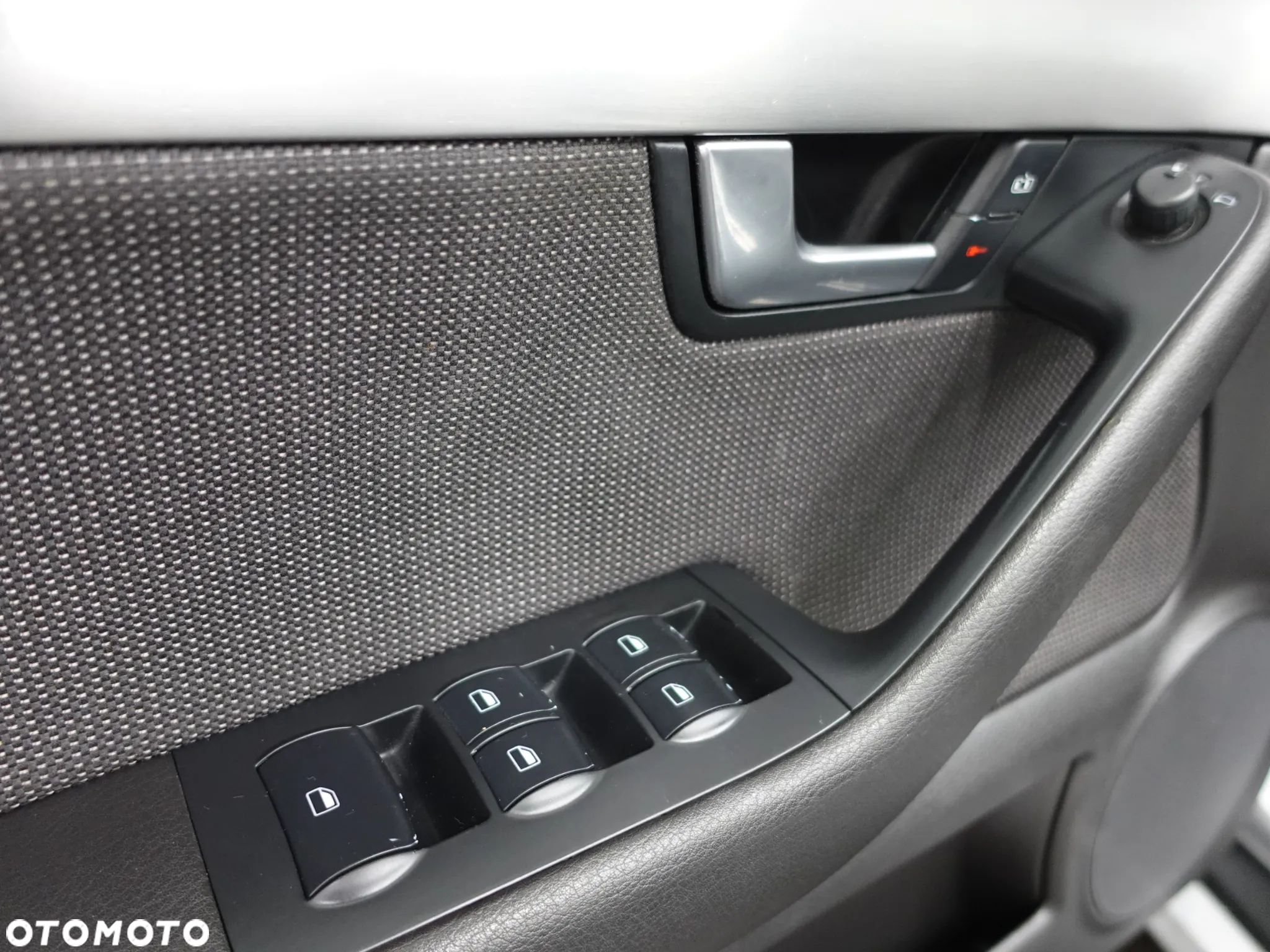 Audi A4 Cabriolet 2.0 TDI DPF - 21