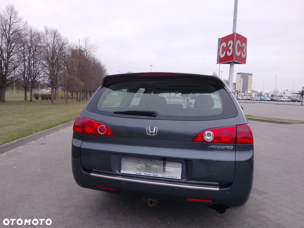 Honda Accord 2.2i-CTDi Executive - 8