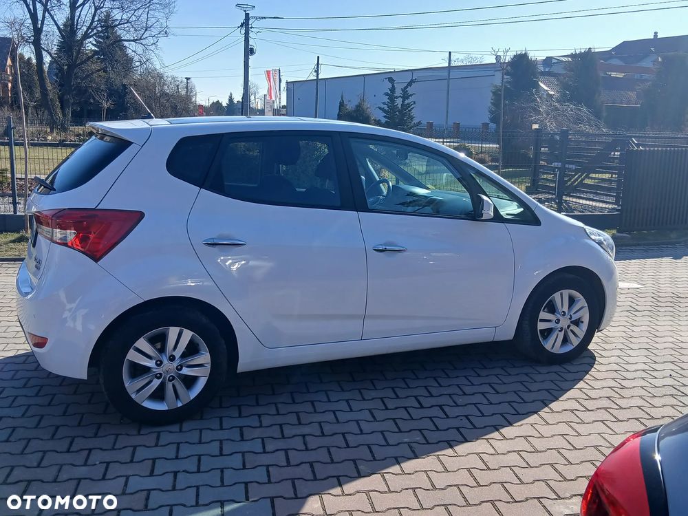 Hyundai ix20 1.6 CRDi blue YES Gold - 4