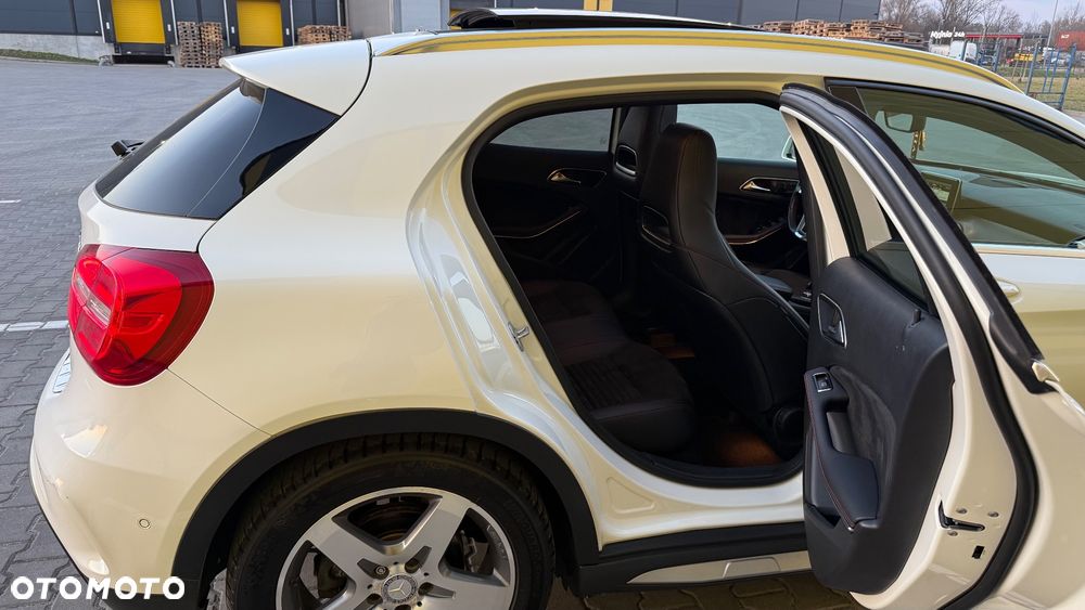 Mercedes-Benz GLA 250 4-Matic - 10