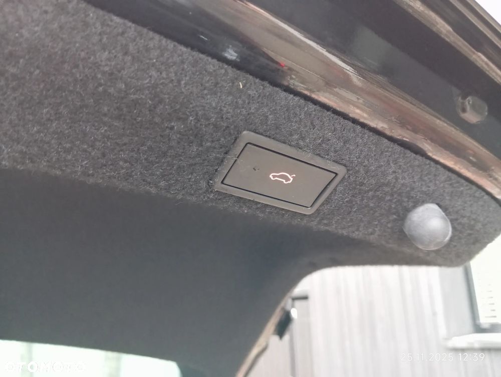 Skoda Octavia 2.0 TDI Style DSG - 24