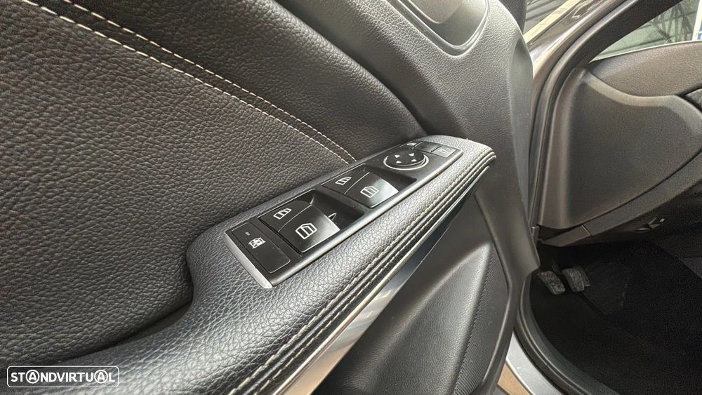 Mercedes-Benz A 200 CDI BE AMG Line - 14