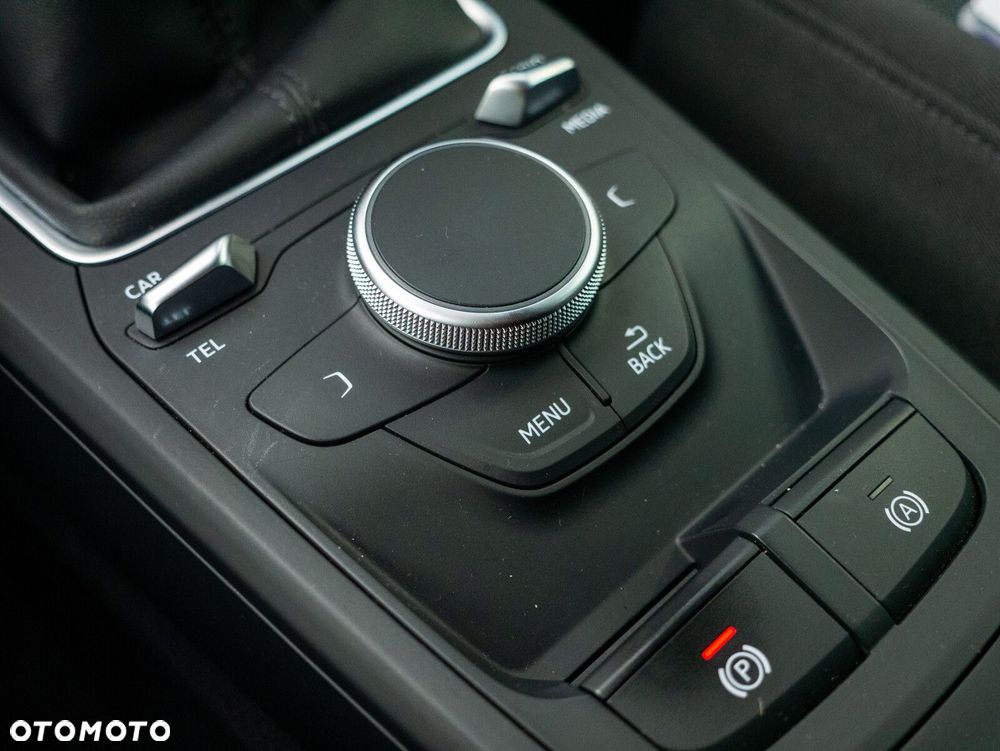 Audi Q2 - 25