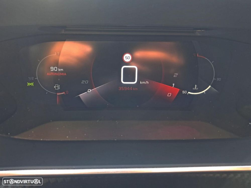 Peugeot 2008 1.2 PureTech Allure Pack - 18