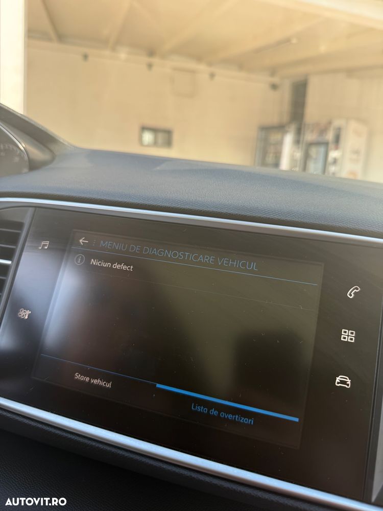 Peugeot 308 1.2 L PureTech Turbo Access - 19