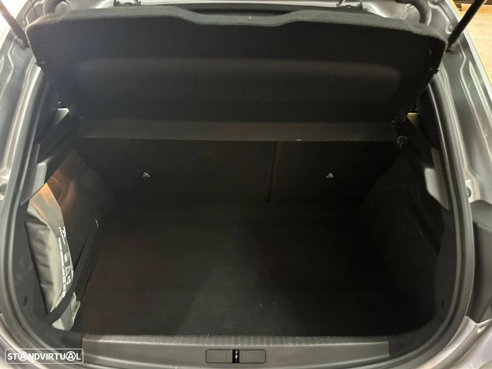 Peugeot 208 1.2 PureTech Active Pack - 17