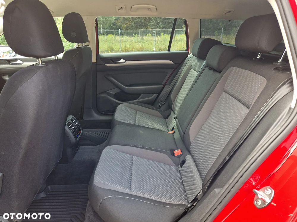 Volkswagen Passat 1.6 TDI (BlueMotion Technology) Trendline - 12