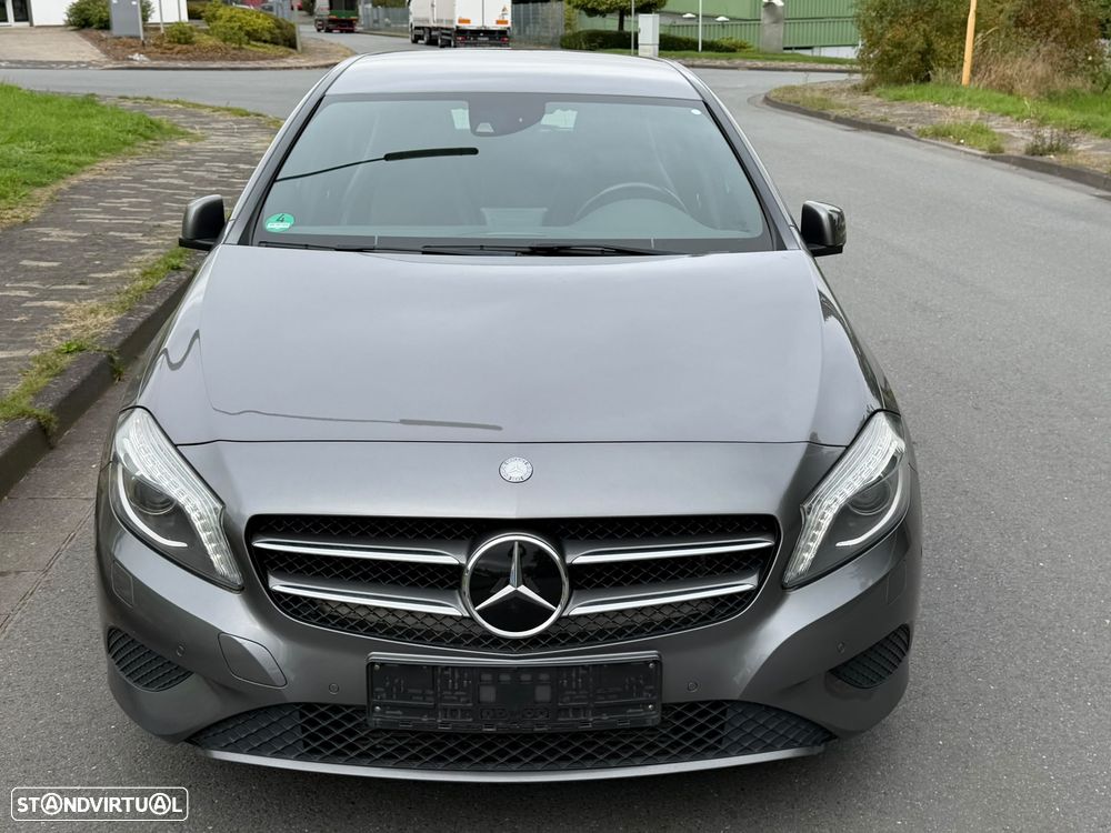 Mercedes-Benz A 180 CDI (BlueEFFICIENCY) Urban - 2