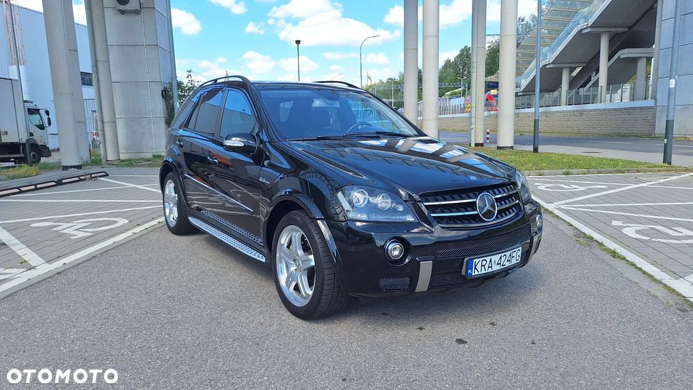Mercedes-Benz ML 63 AMG 4-Matic - 9