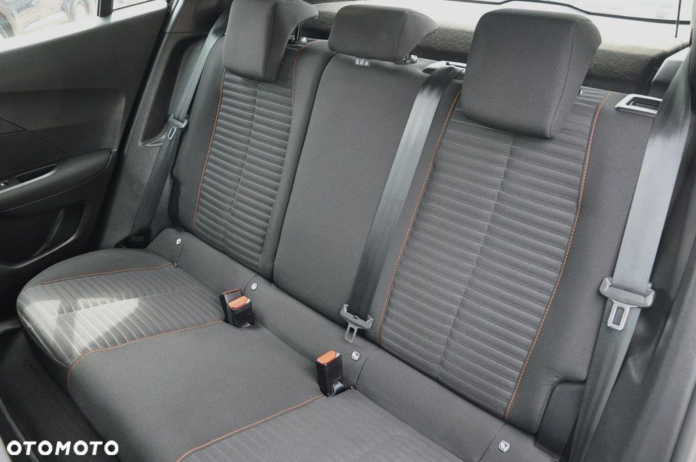 Peugeot 2008 1.2 PureTech Active S&S - 16