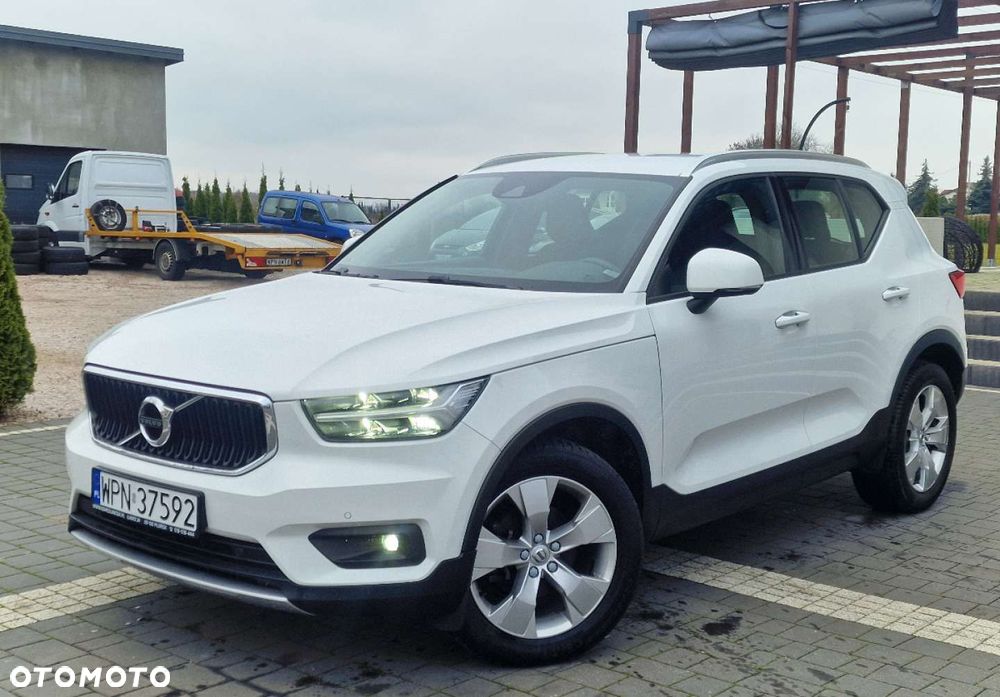 Volvo XC 40 T3 Momentum - 9