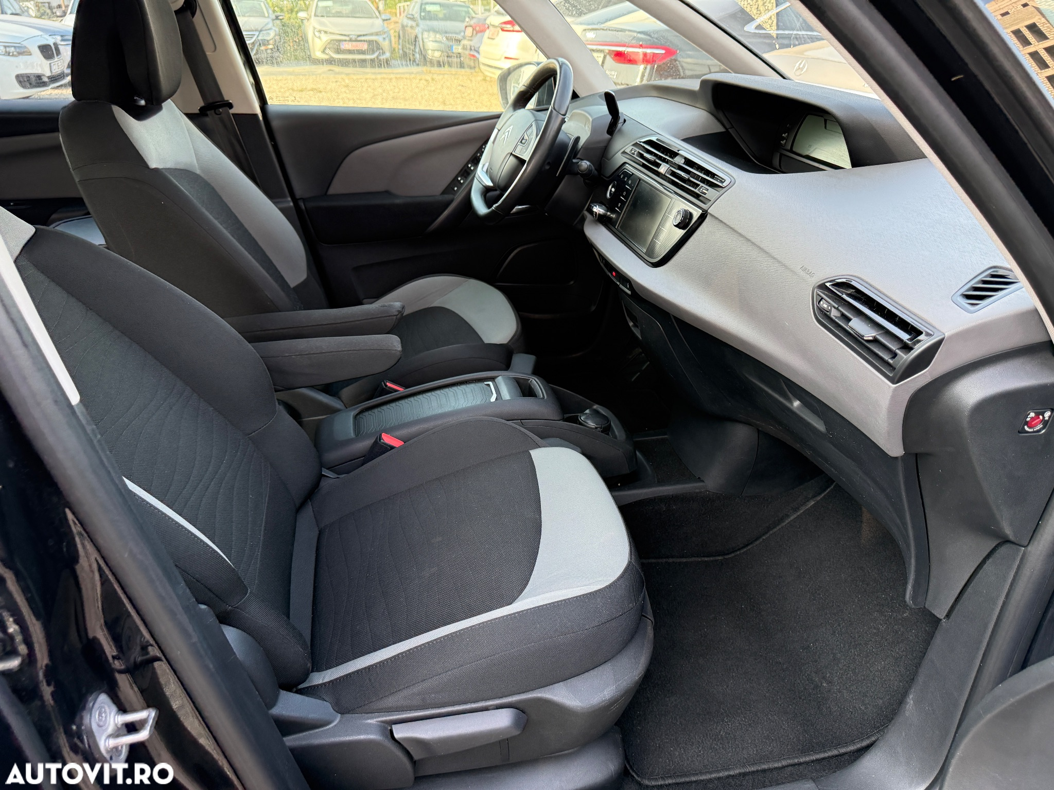 Citroën C4 Grand Picasso e-HDi 115 ETG6 Exclusive - 11