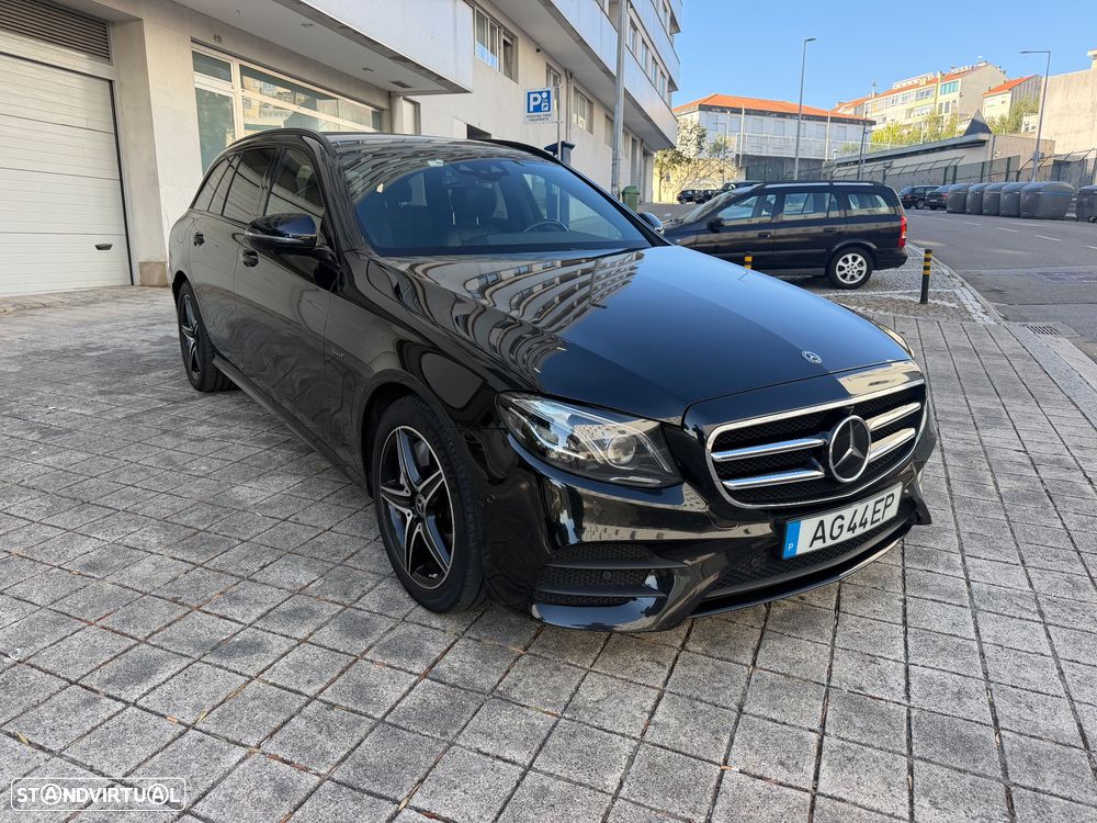 Mercedes-Benz E 300 Bluetec Hybrid Avantgarde - 3