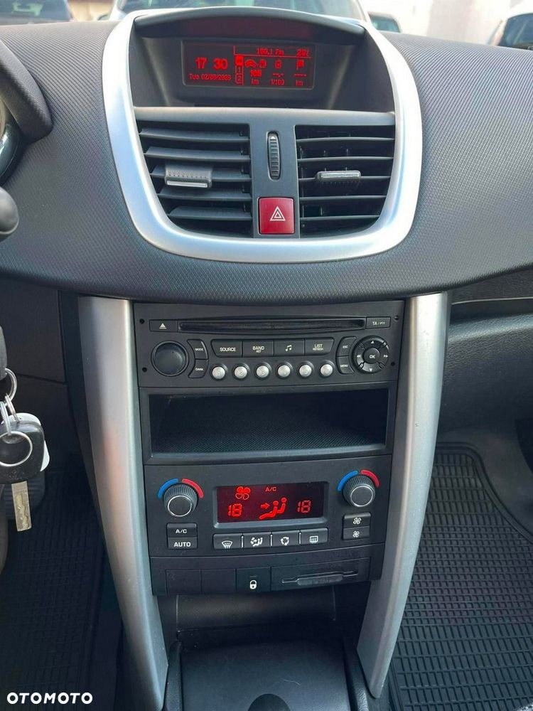 Peugeot 207 - 6