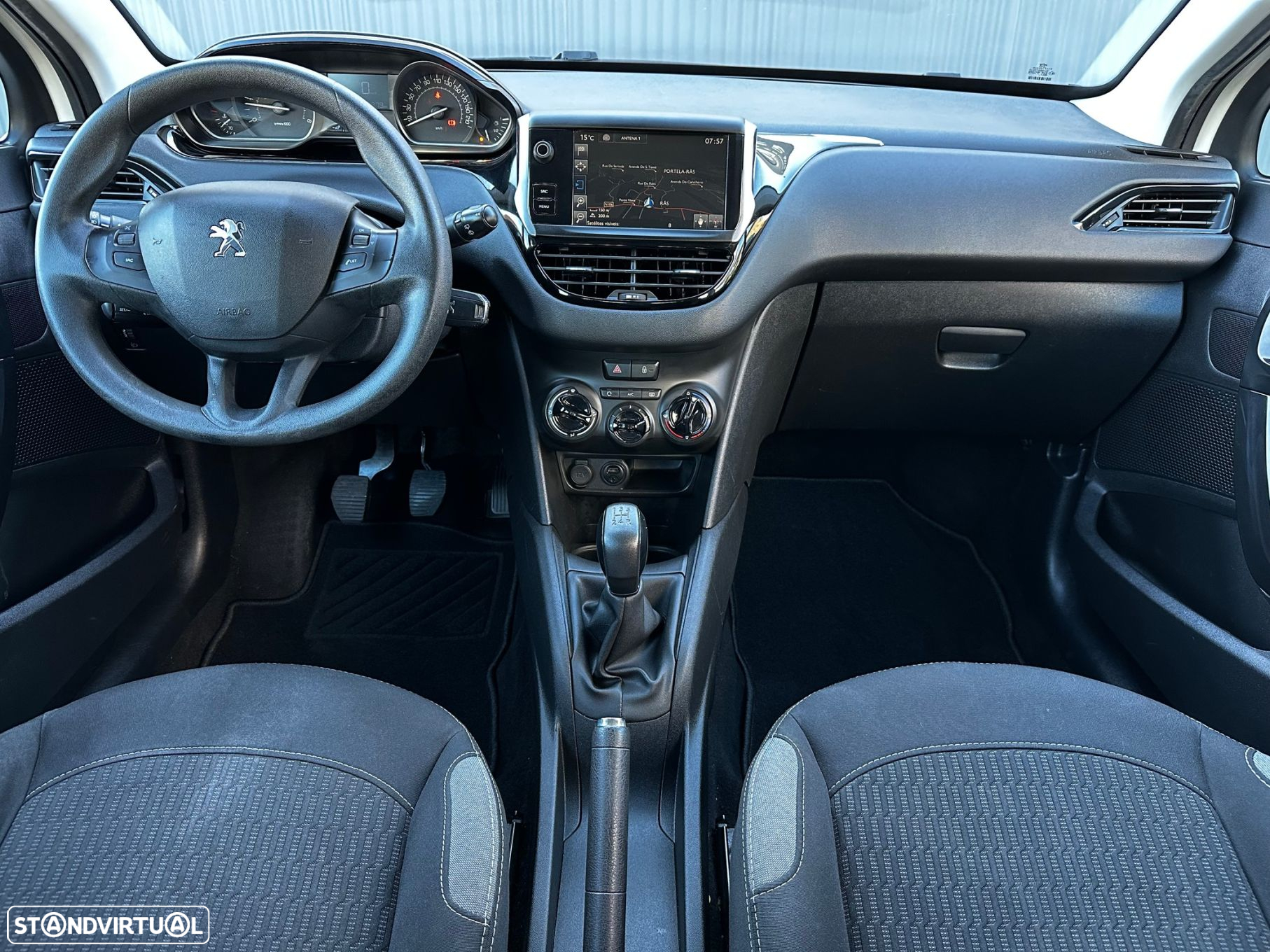 Peugeot 208 1.6 BlueHDi Active - 9