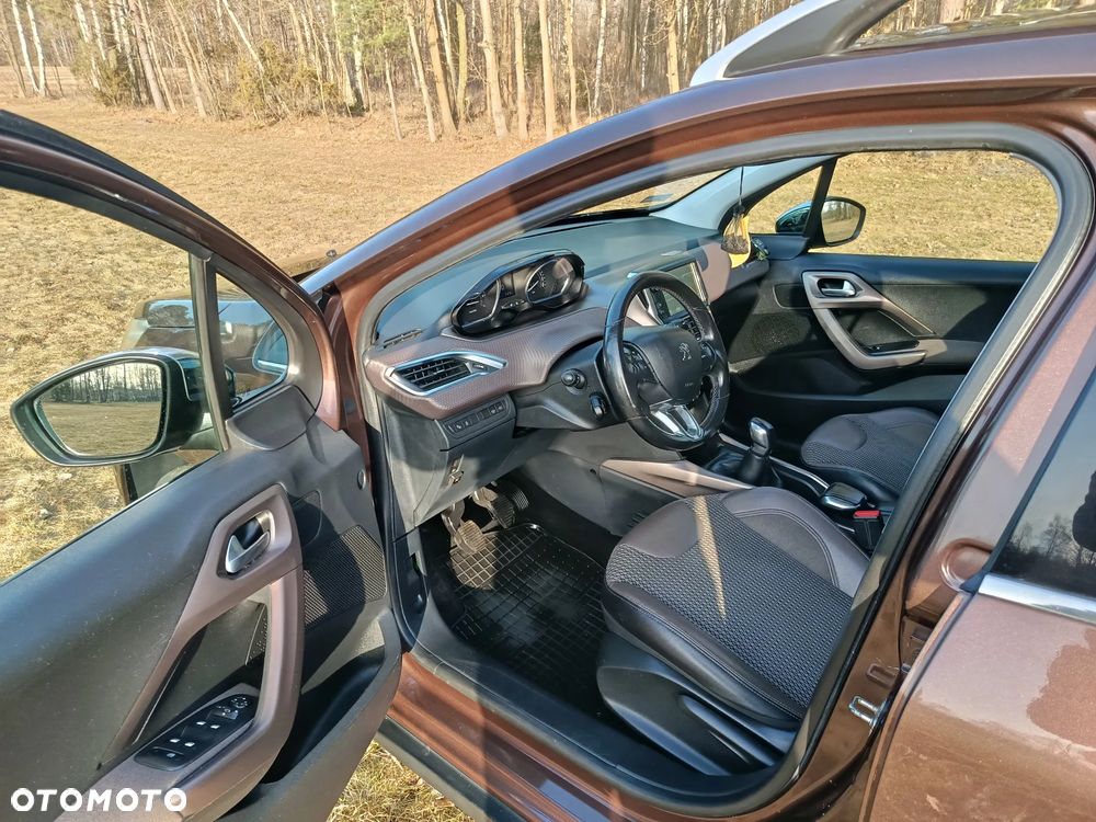 Peugeot 2008 1.2 VTi Allure - 12