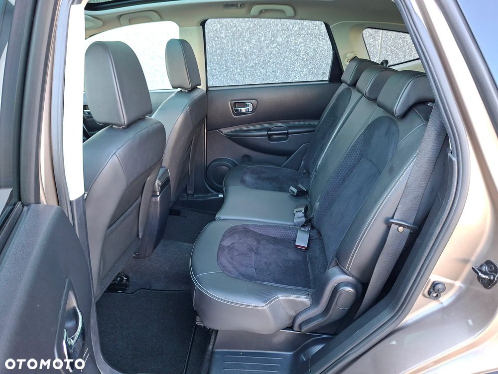 Nissan Qashqai+2 2.0 Tekna - 25