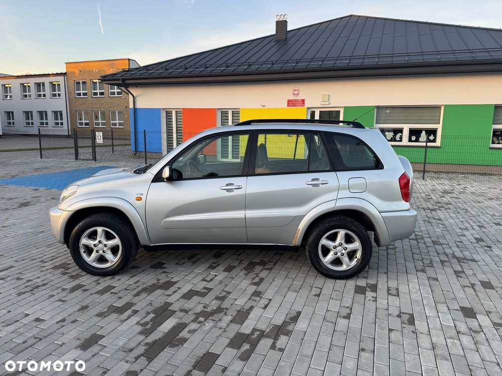 Toyota RAV4 D-4D 4x4 Executive - 9