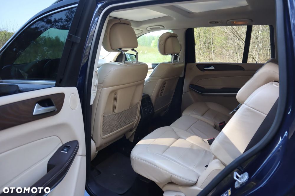 Mercedes-Benz GLS - 10