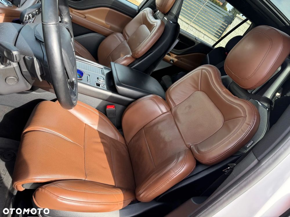 Ford Explorer - 21