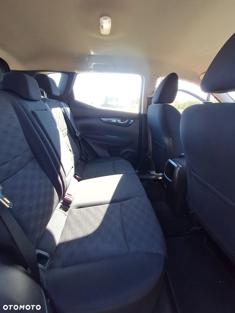 Nissan Qashqai 1.6 DCi N-Connecta EU6 - 23