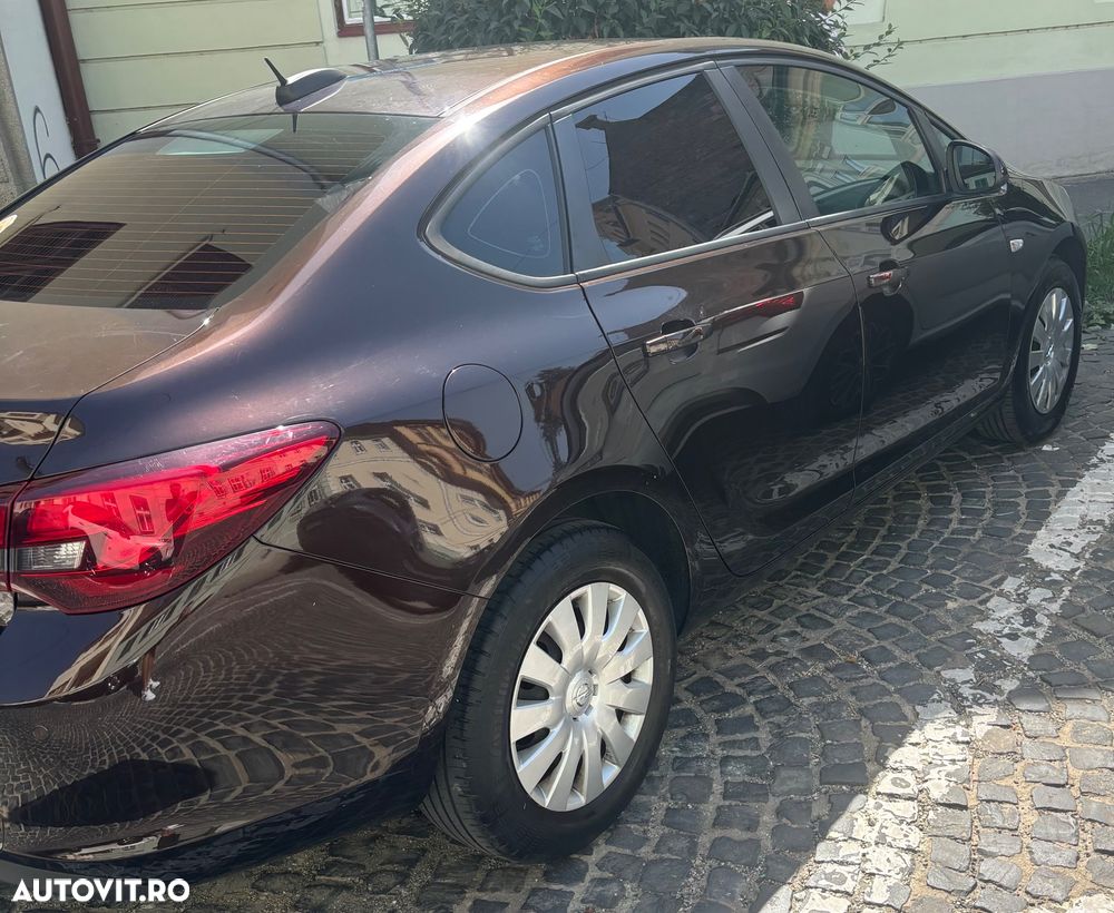 Opel Astra 1.4 Turbo ECOTEC Start/Stop Cosmo - 3