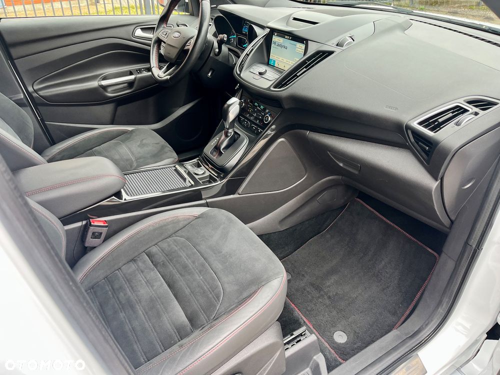 Ford Kuga 1.5 EcoBoost 4x4 ST-Line - 17