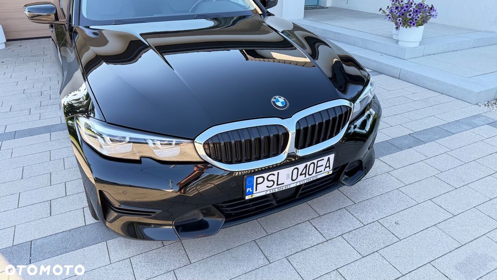 BMW Seria 3 318d mHEV M Sport - 5