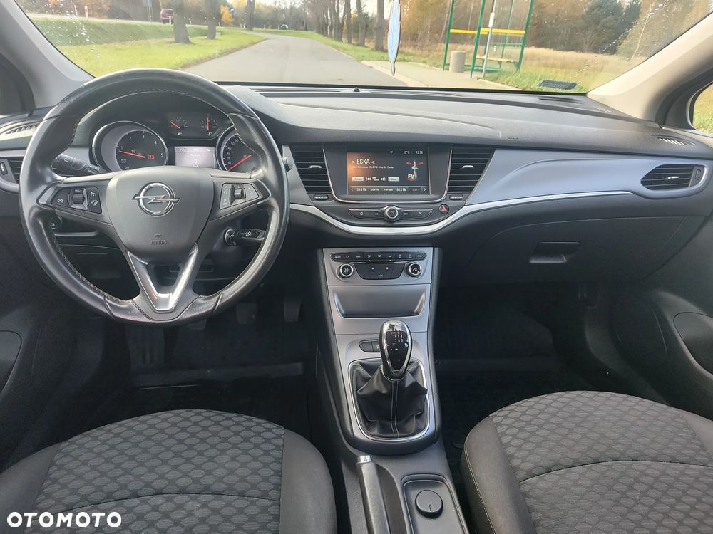 Opel Astra 1.6 CDTI Cosmo - 9