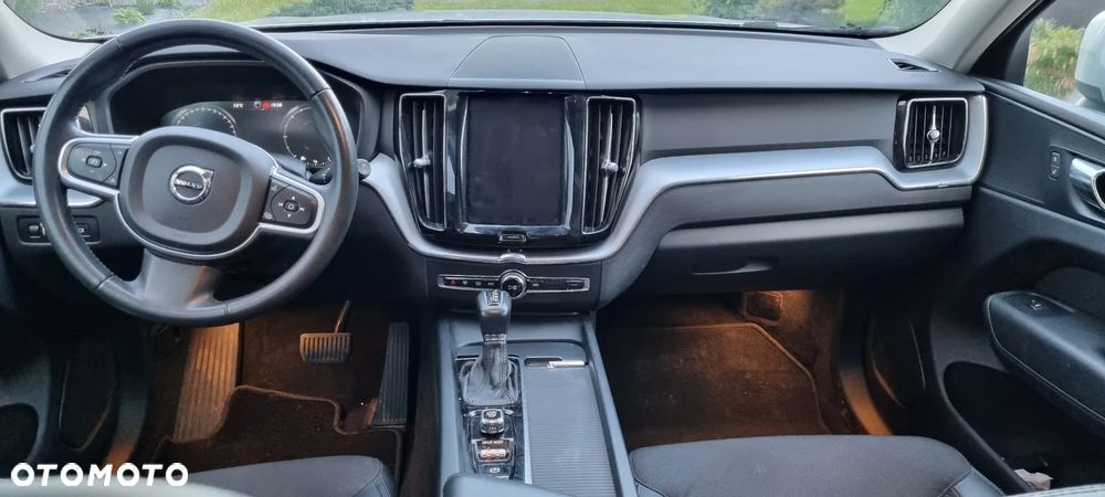Volvo XC 60 D4 AWD Geartronic Momentum - 21