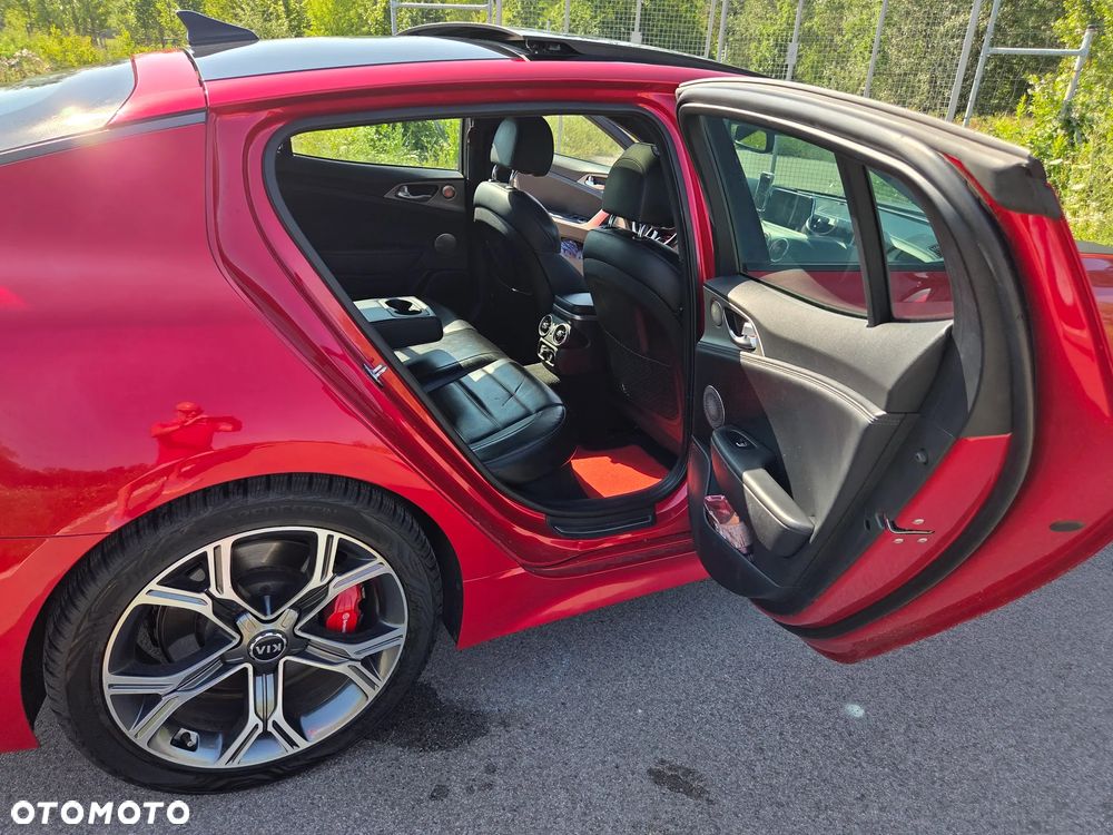 Kia Stinger 3.3 T-GDI V6 GT AWD - 15
