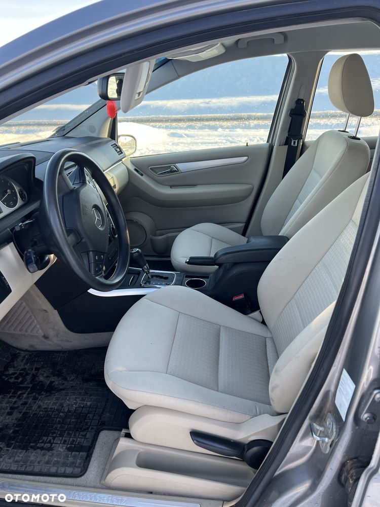Mercedes-Benz Klasa B 200 Autotronic - 11