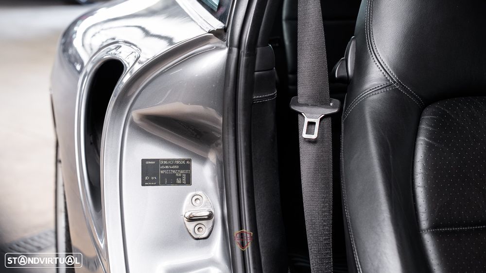 Porsche 911 (996) ver-carrera-coup--turbo - 44
