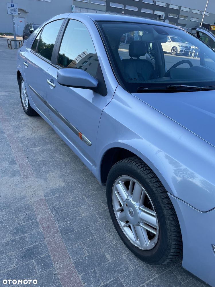 Renault Laguna 2.0 RXT - 2