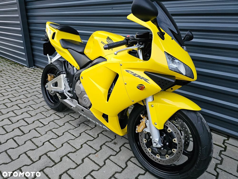 Honda CBR - 1