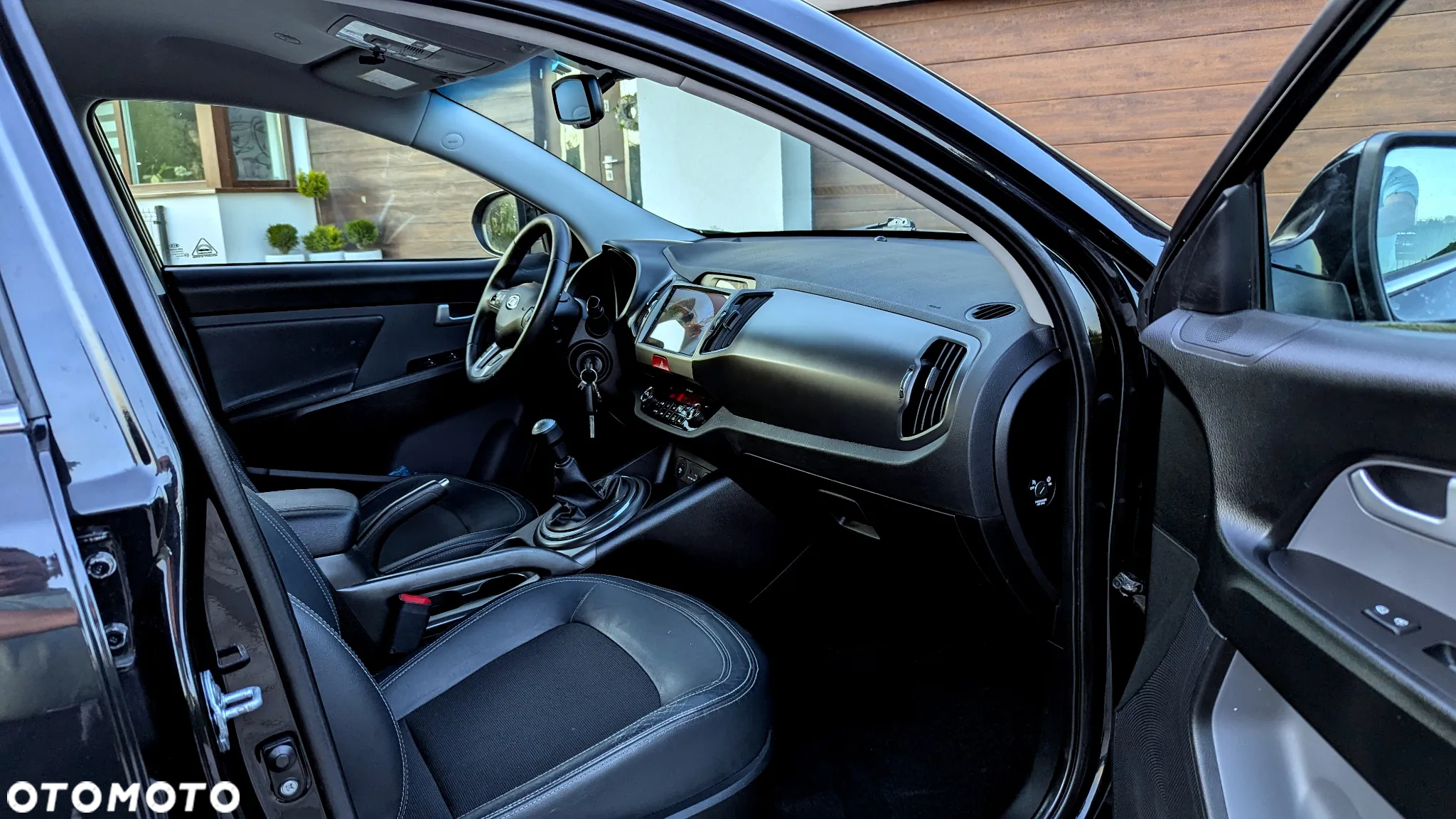 Kia Sportage 2.0 L 2WD - 11