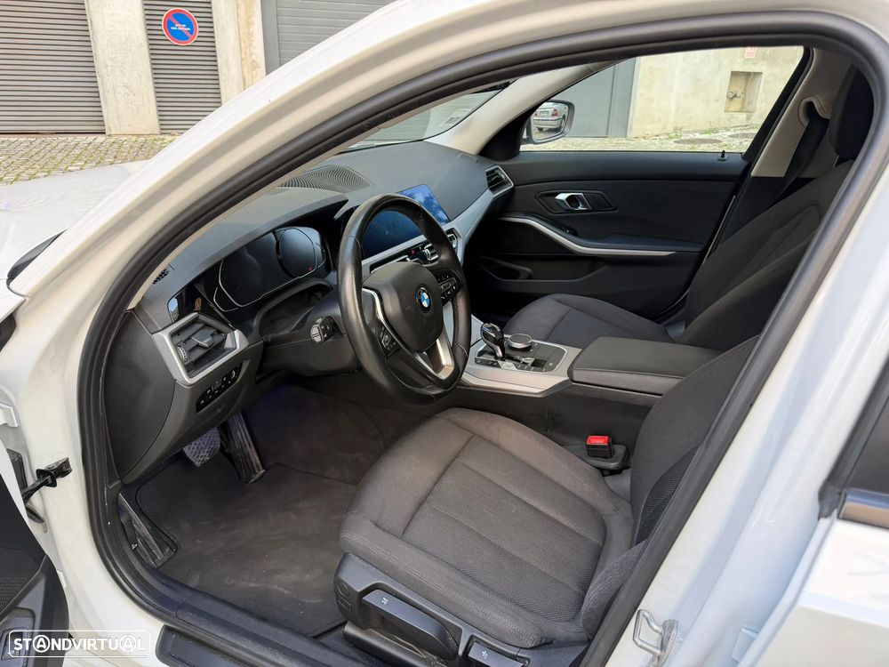 BMW 330 e Corporate Edition Auto - 8