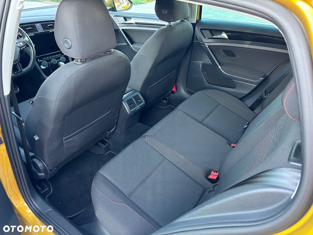 Volkswagen Golf 2.0 TDI (BlueMotion Technology) DSG Highline - 6