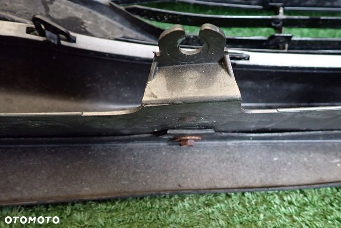 TOYOTA YARIS III 17- zderzak przedni przód - 12