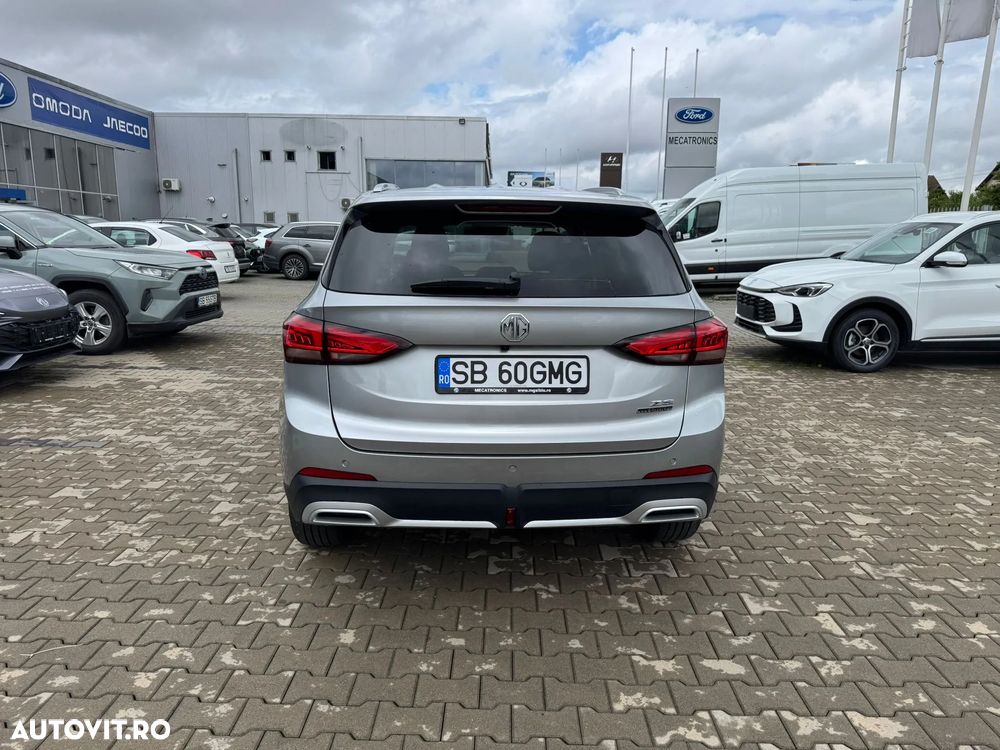 MG ZS HEV Hybrid+ Luxury - 4