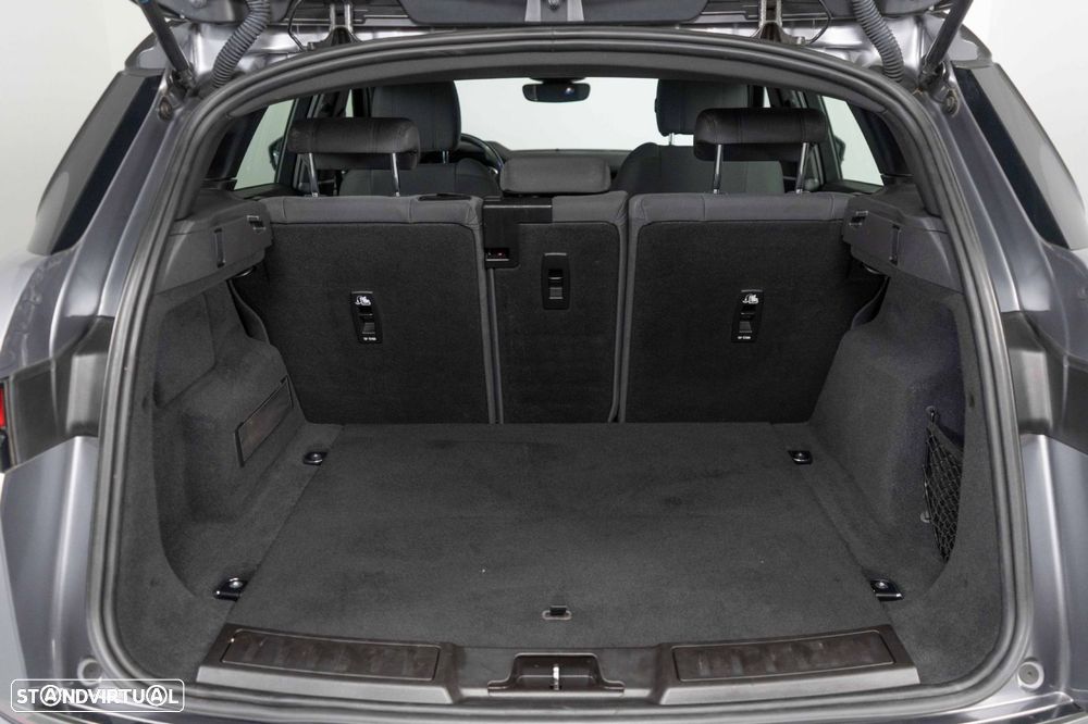 Land Rover Range Rover Evoque 1.5 P300e AWD Auto - 14