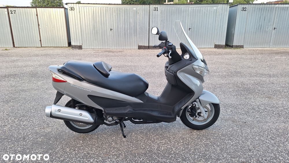 Suzuki Burgman - 13