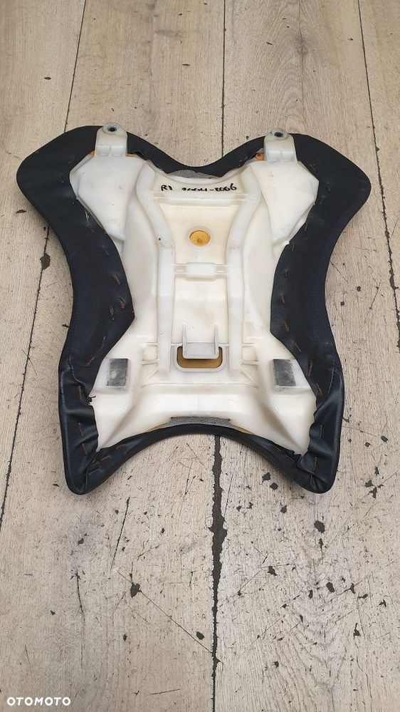 Siedzenie kierowcy Yamaha YZF R1 RN12 - 6