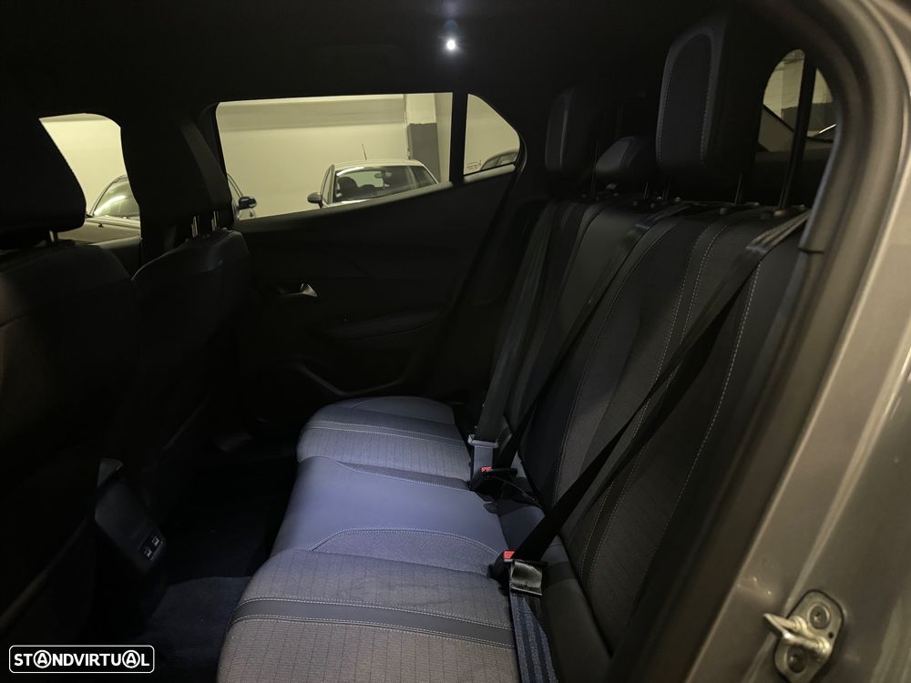 Peugeot e-2008 50 kWh Allure Pack - 31