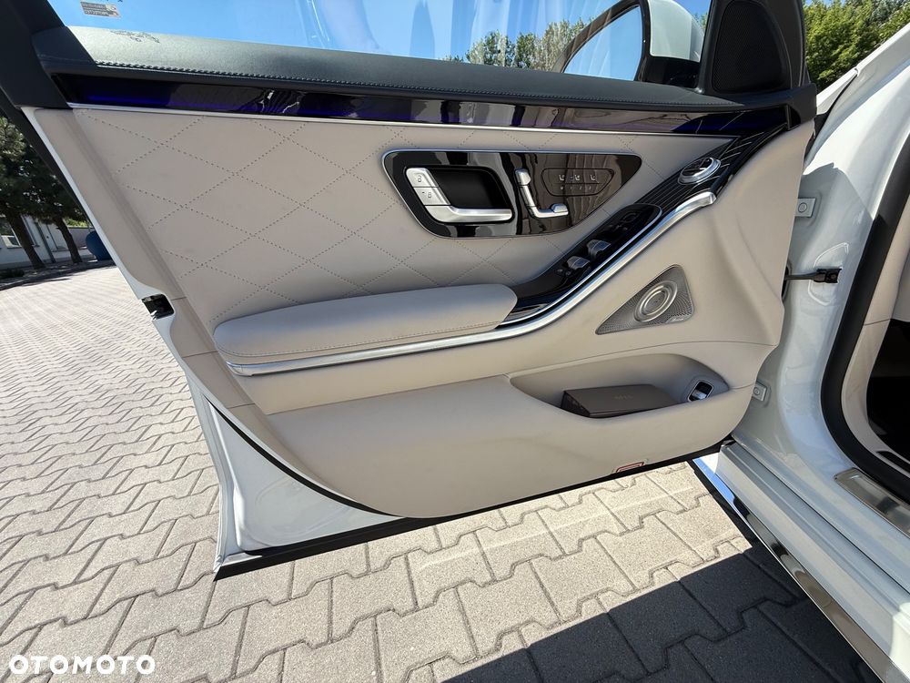 Mercedes-Benz Klasa S 400 d 4-Matic AMG Line 9G-TRONIC - 23