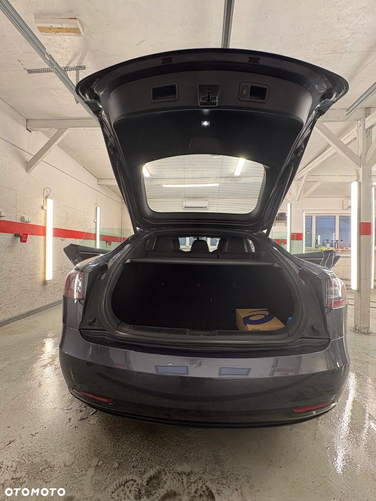 Tesla Model S Long Range Plus - 13