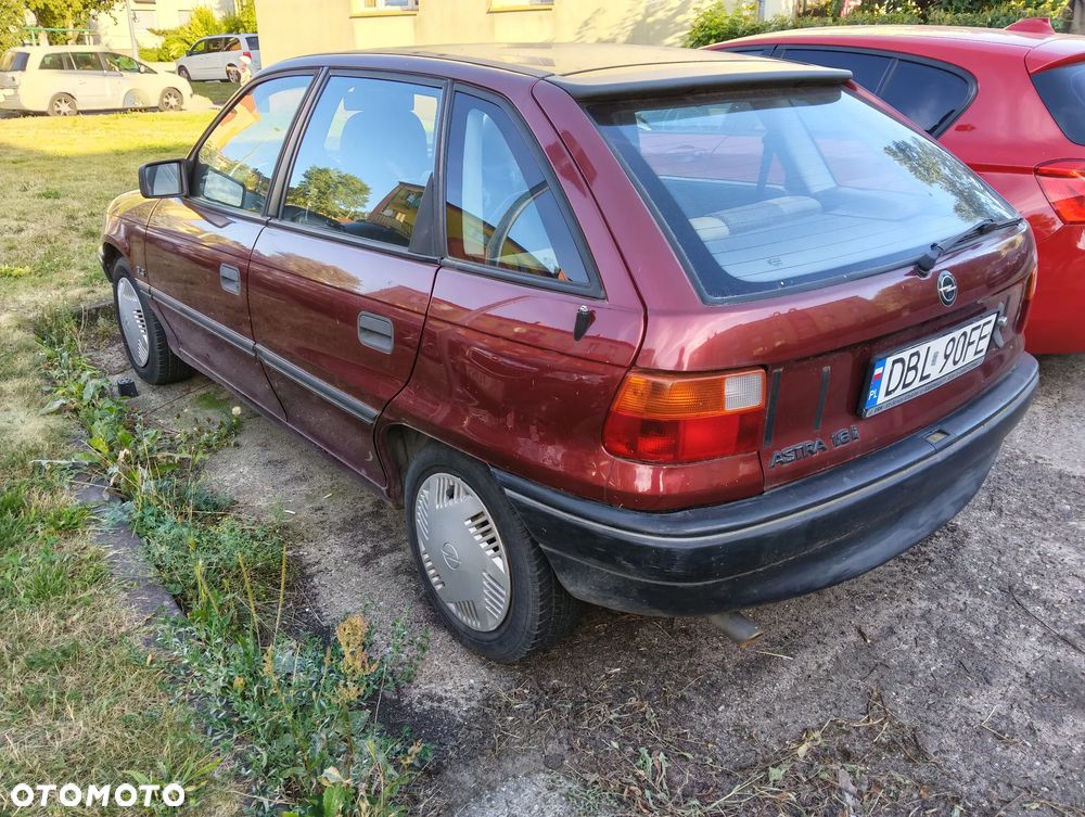Opel Astra - 2